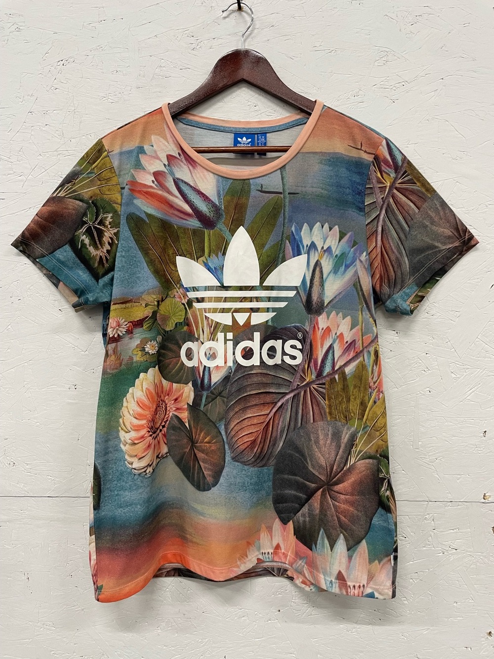 Adidas Originals x FARM Rio "Curso d'รgua" Trefoil Tee, Size M